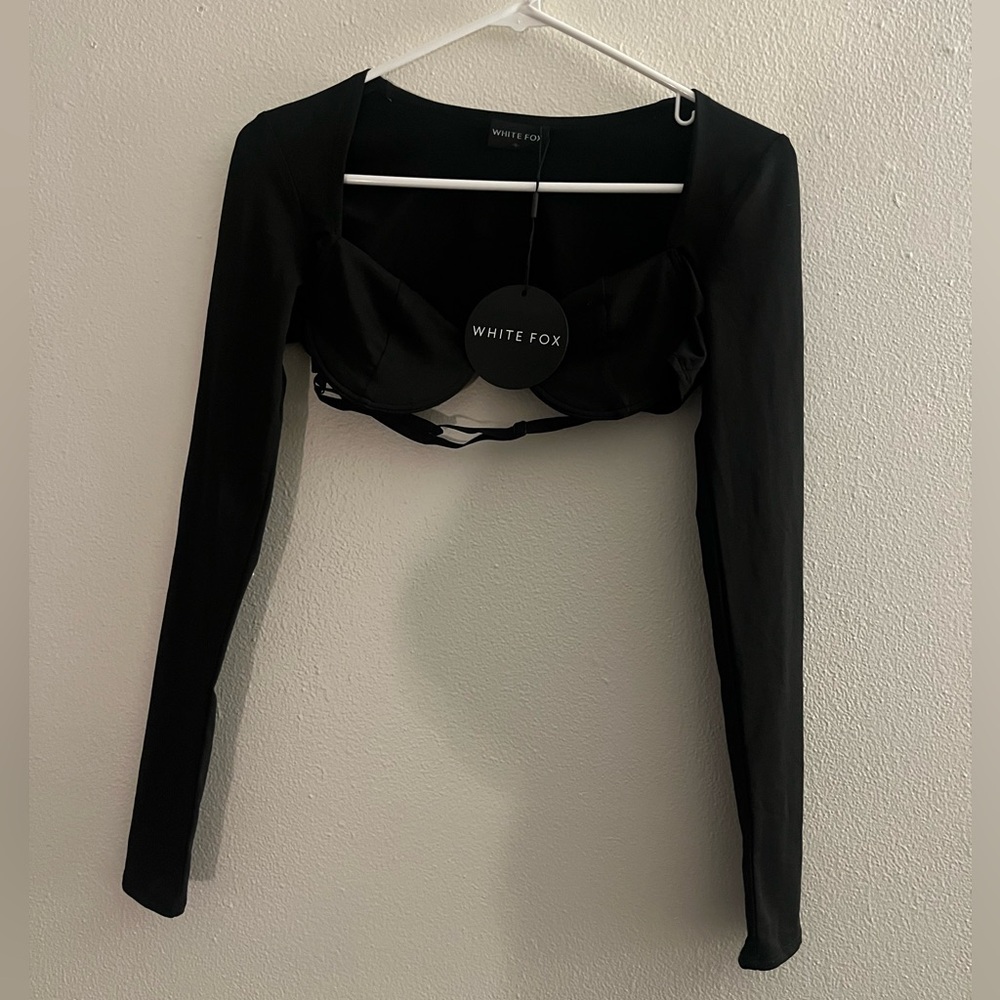 NWT White Fox Boutique “Just Like You” Long Sleeved Crop Top